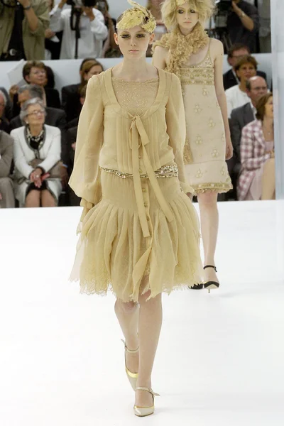 Look 45